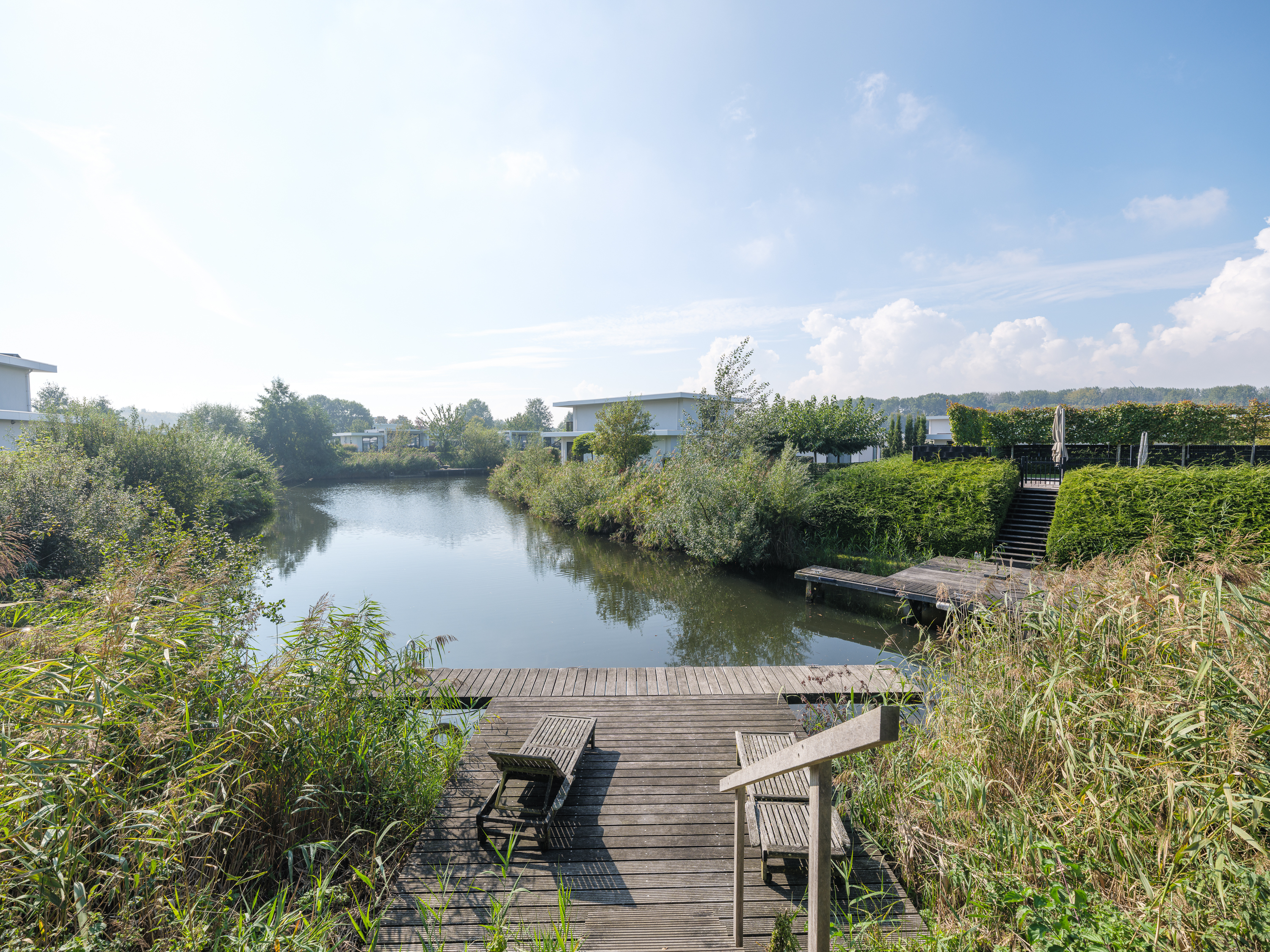 Ferienhaus Veluwemeer mit eigenem Steg und Bootsanleger